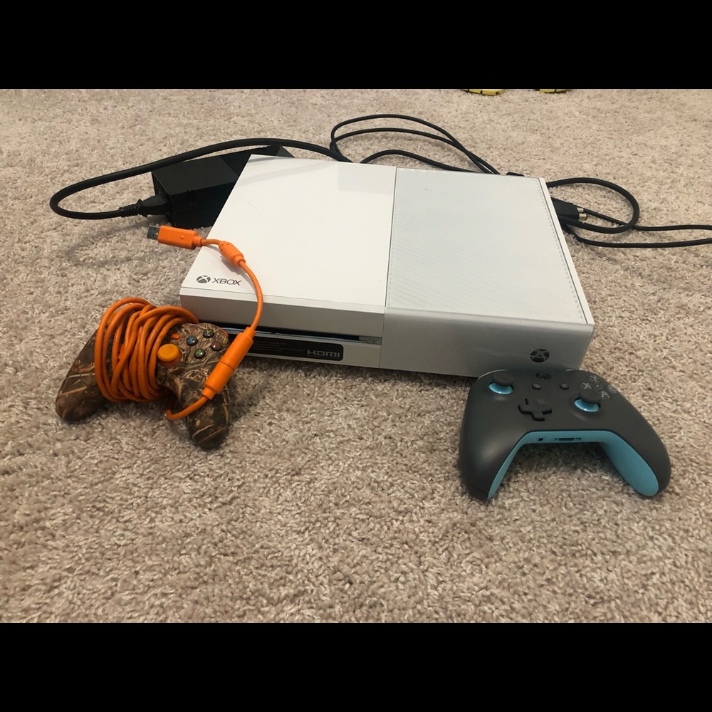 Xbox one and controllers